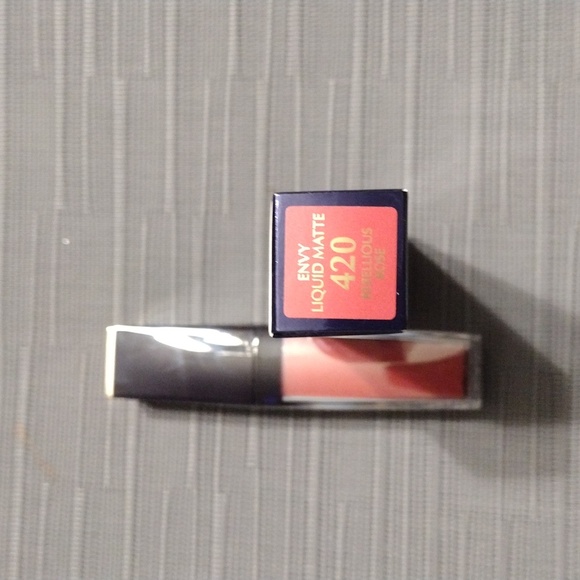 Estee Lauder Paint - On Lip Color - Picture 3 of 4